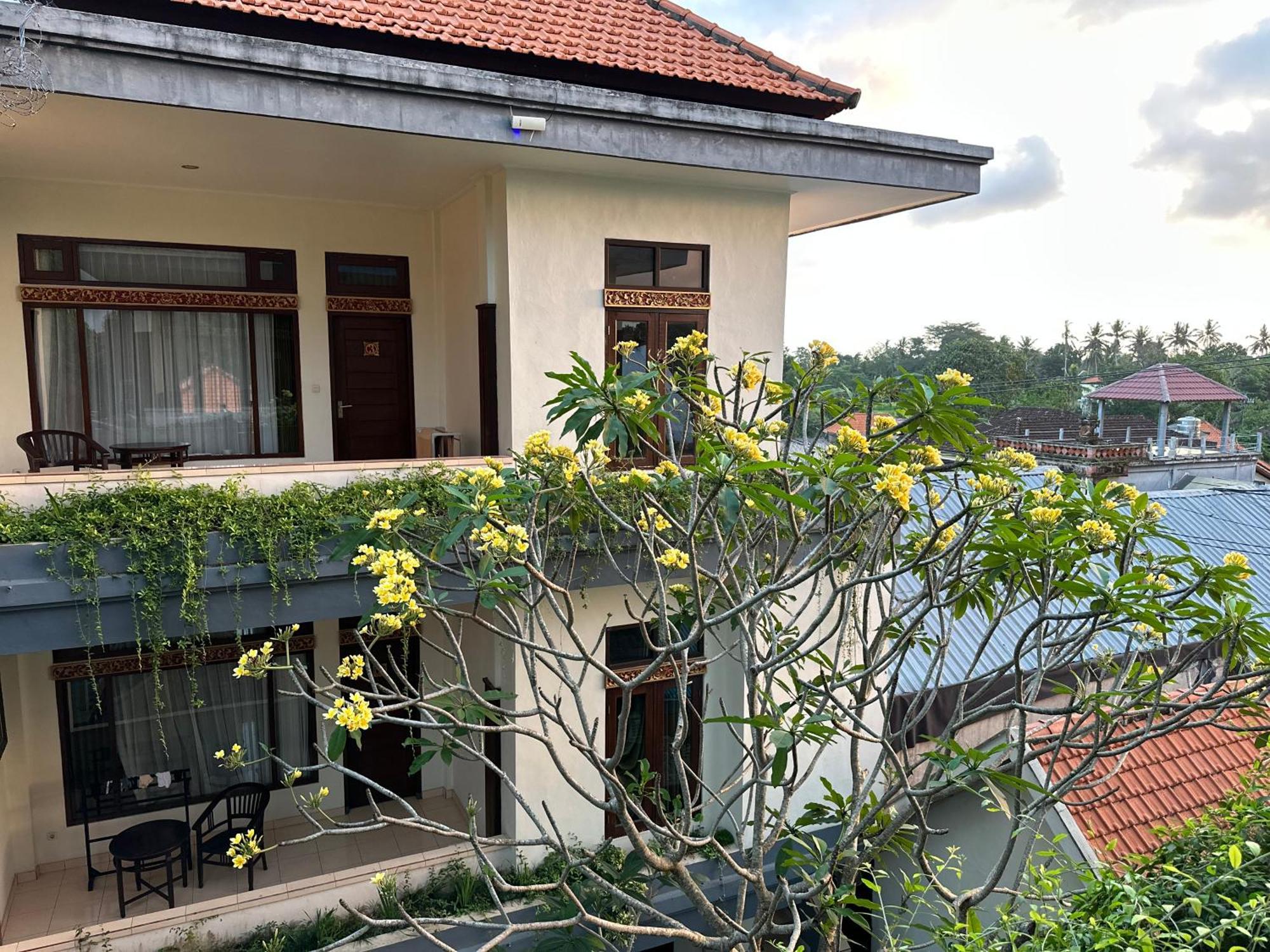 Brata Inn Ubud エクステリア 写真